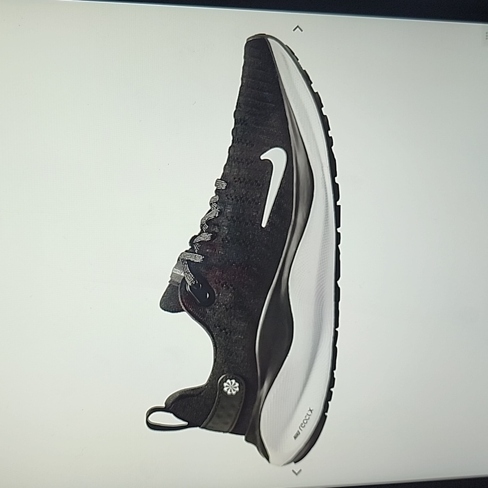 Womens Nike Infinity RN 4 Sneakers